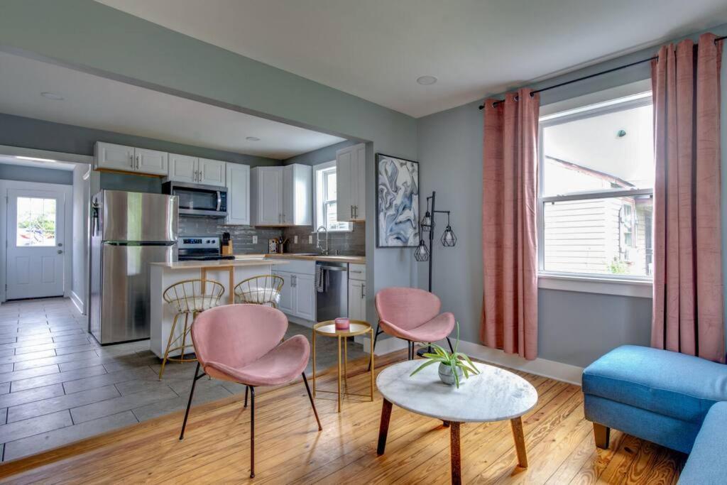 Hot Tub Getaway Close To Downtown! * Nashville