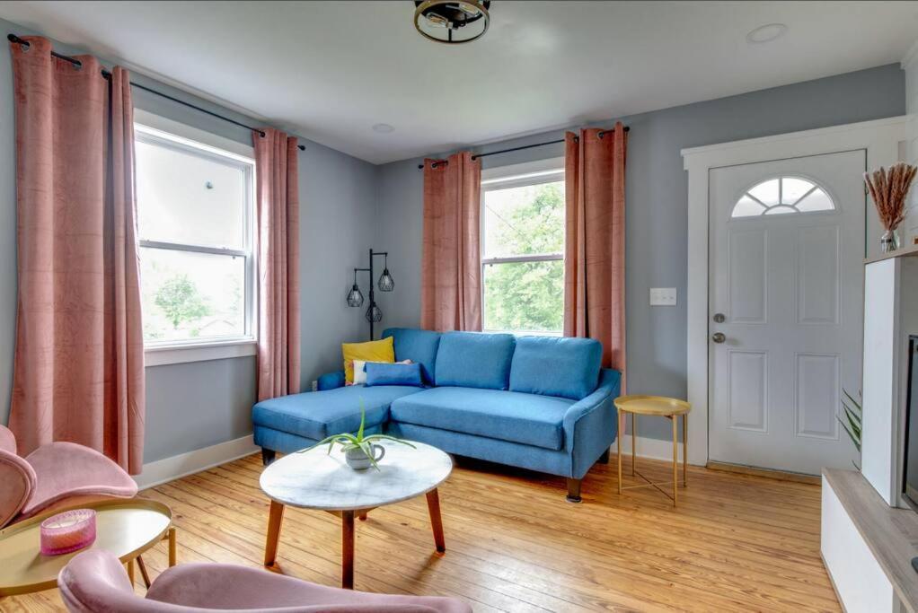 Hot Tub Getaway Close To Downtown! * Nashville